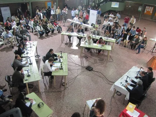 Satisfacción de los Concejales tras la Sesión en los Barrios en la Escuela Uruguay