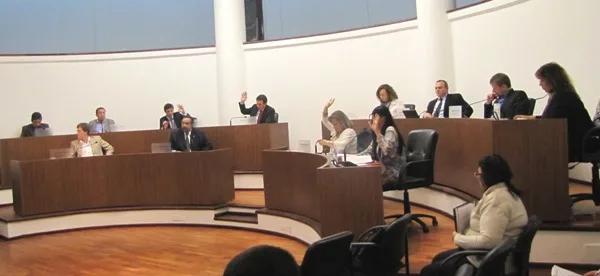 El Concejo Municipal aprobó 110 nuevas licencias de taxis para la ciudad