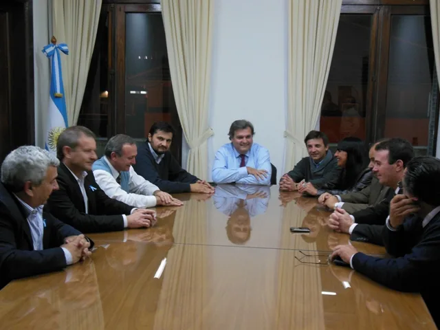 Los Concejales fueron recibidos por el Secretario de Seguridad en Competencias Deportivas