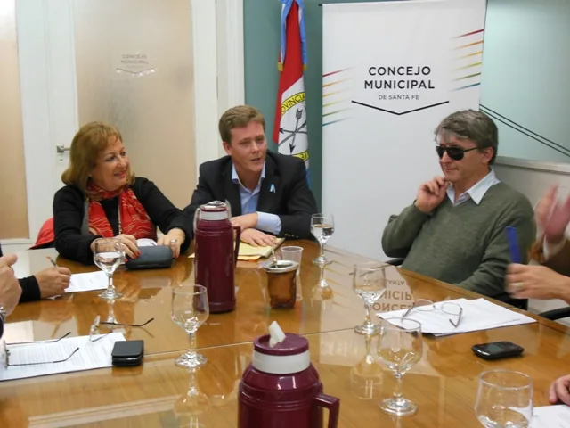 Estudian una propuesta para incorporar un servicio a discapacitados en supermercados