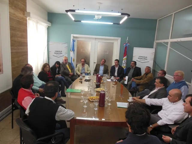 Analizaron el Proyecto de Carriles Exclusivos en avenida Rivadavia