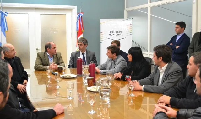 Los Concejales recibieron a Miguel Bronfman, abogado de la Causa AMIA