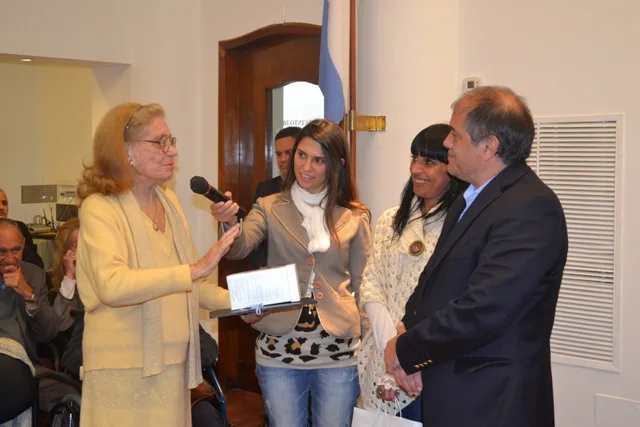 “Santafesina Destacada”: Cristina Buchara tuvo su merecido homenaje en el Concejo