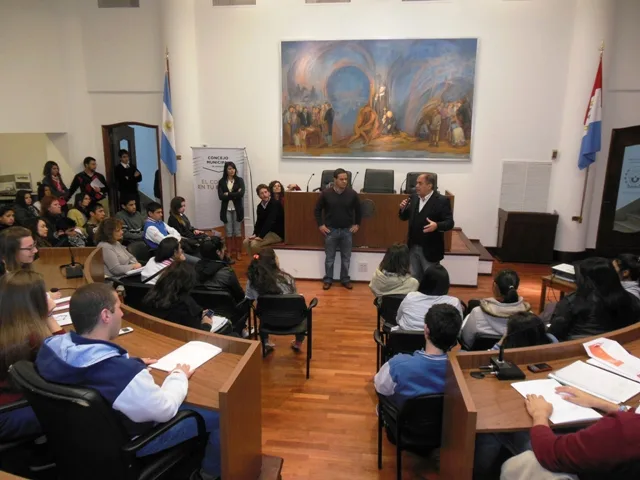 Los estudiantes comenzaron a plasmar sus ideas en Proyectos legislativos