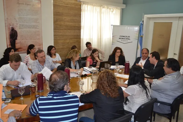 Presupuesto 2014: La Secretaria de Hacienda concurrió al Concejo