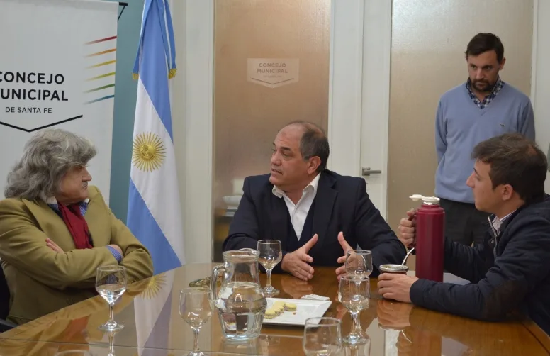 Reconocieron a Lito Cruz en su visita a la ciudad