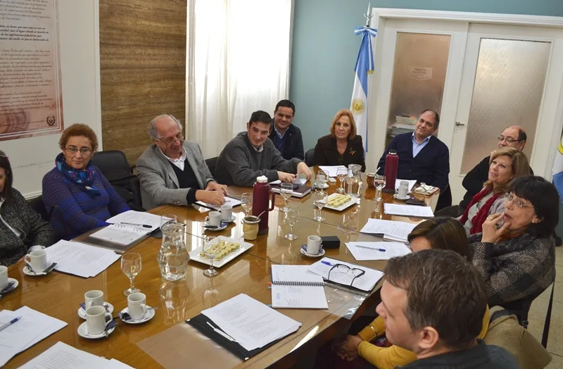 Primer encuentro del jurado del concurso literario “De Ana Frank a nuestros días”