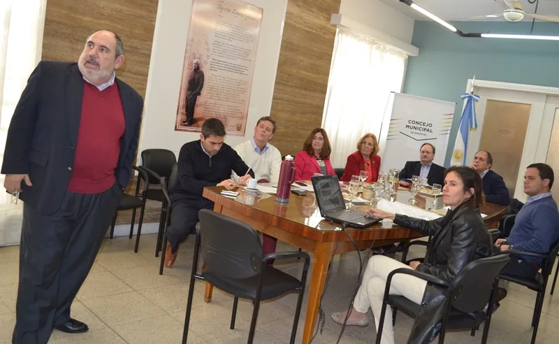 Se presentó en el Concejo el proyecto de desarrollo del Parque de la Constitución
