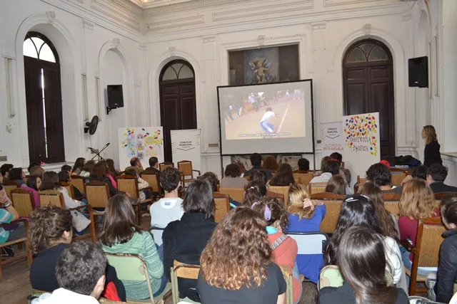 A través de la música, los jóvenes apuestan por la paz, el respeto y la tolerancia