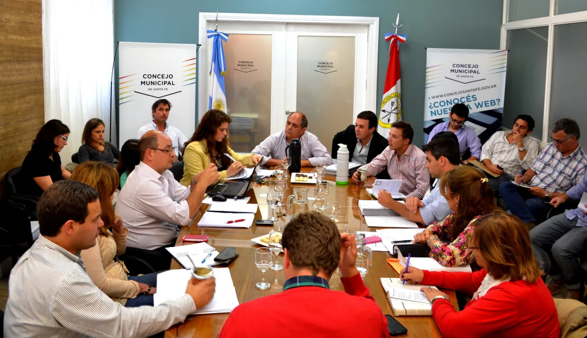 Concejales y funcionarios municipales analizaron el Proyecto de Presupuesto 2015