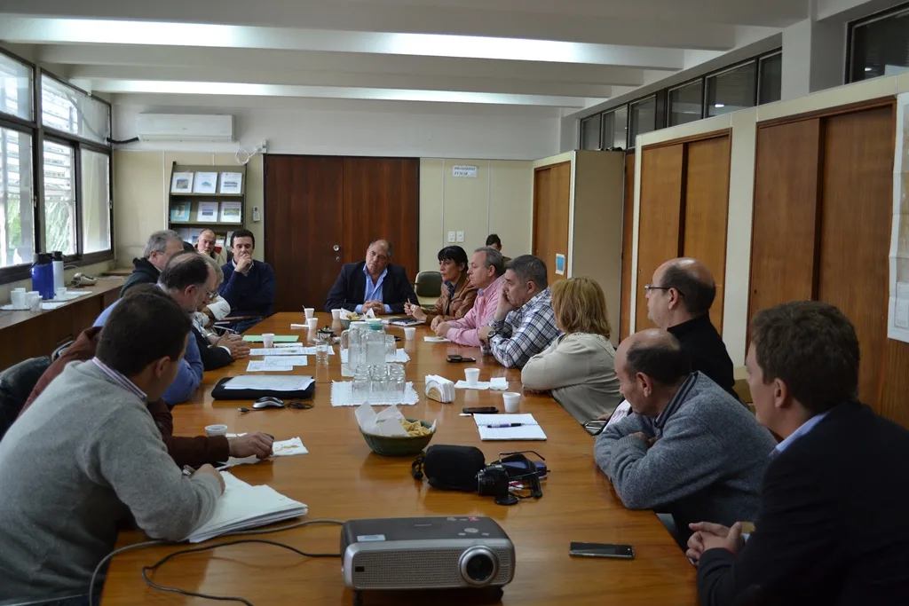 Concejales mantuvieron un encuentro con representantes del Instituto Nacional del Agua