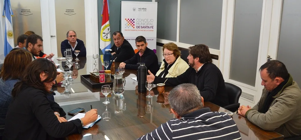 Concejales recibieron a vecinos de La Costa