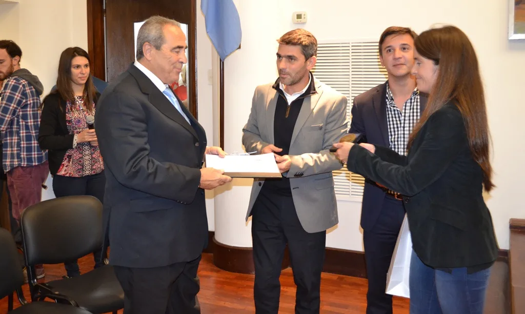 Concejales destacaron a Osvaldo Ferrero por su labor al frente de la Cruz Roja