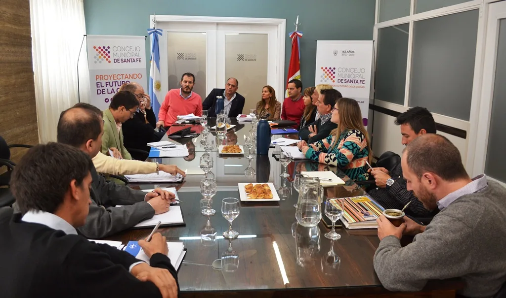 Concejales realizaron una mesa de trabajo con las empresas de telefonía móvil