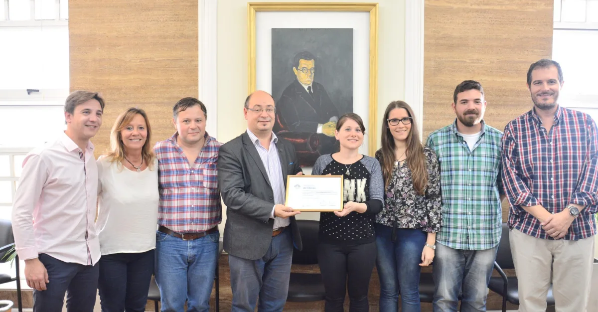 Entrega de beneplácito al Programa Radial Barrio Cultura