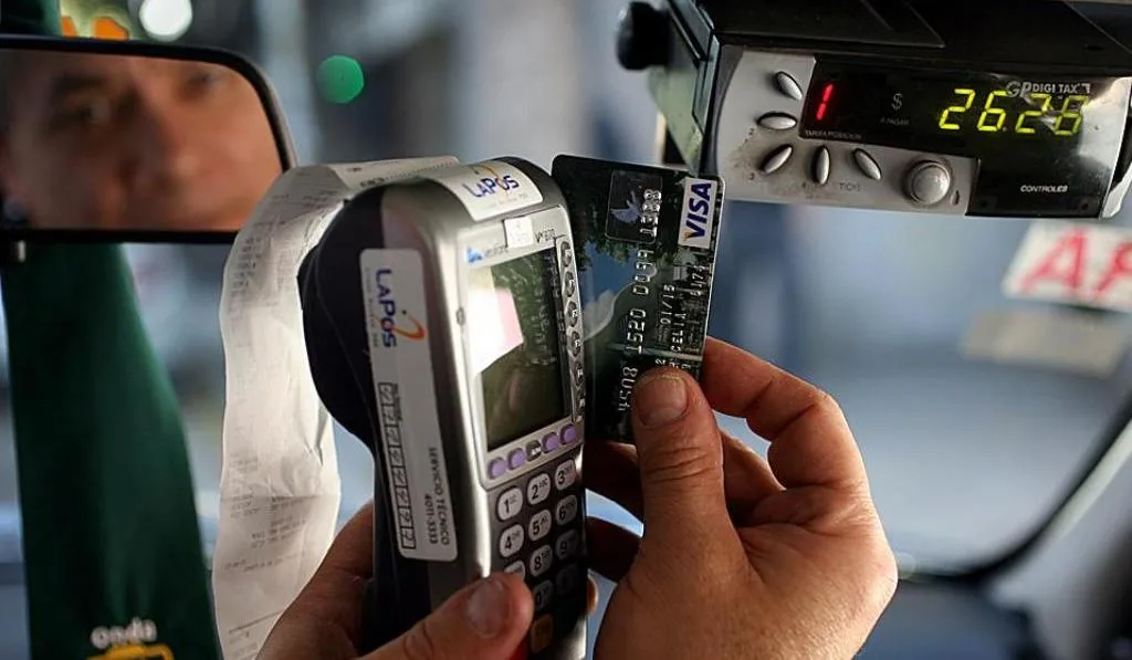 Requieren estudios de factibilidad técnica para la utilización de la tarjeta SUBE y el servicio de posnet como opciones de pago en taxis y remises