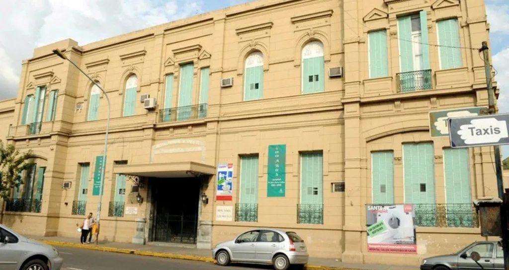 Se podrá estacionar en la mano izquierda de algunas calles aledañas al Hospital Cullen
