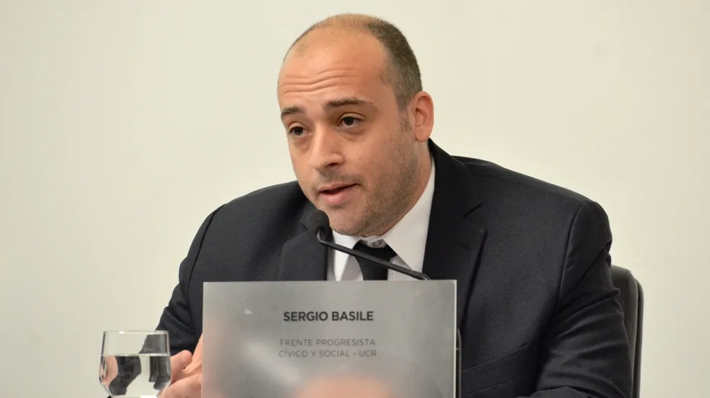 Piden la puesta en valor de la Plaza “Islas Malvinas” en Barrio Los Hornos