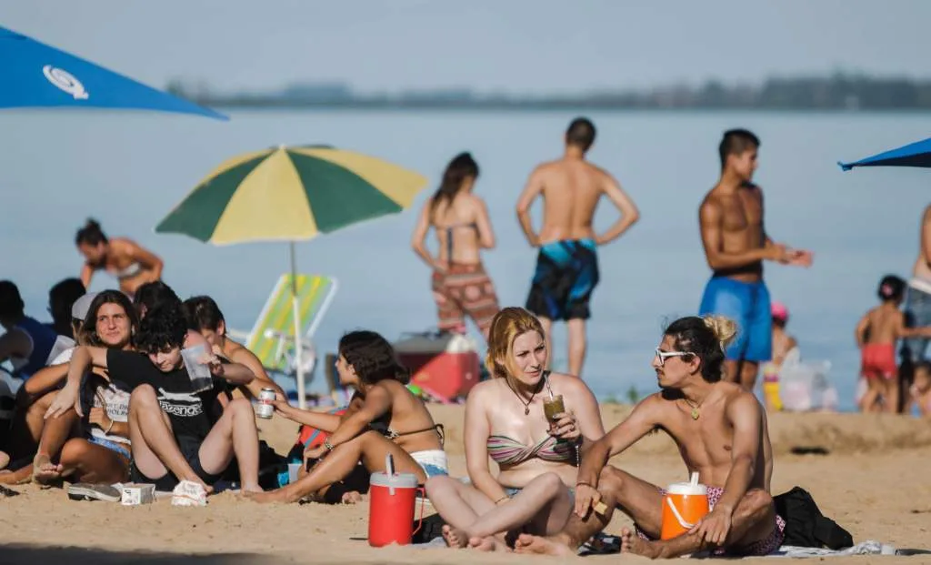 El Concejo reclamó informes sobre la calidad del agua en playas de la ciudad