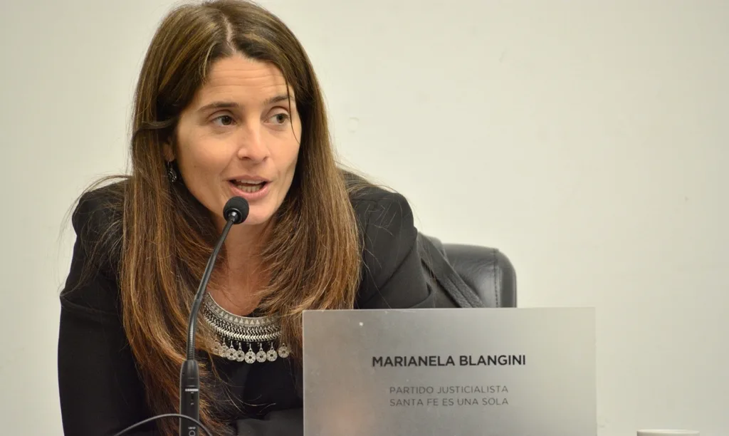 Piden una ley que permita a los municipios determinar el número de concejales y la elección de los mismos por circunscripciones