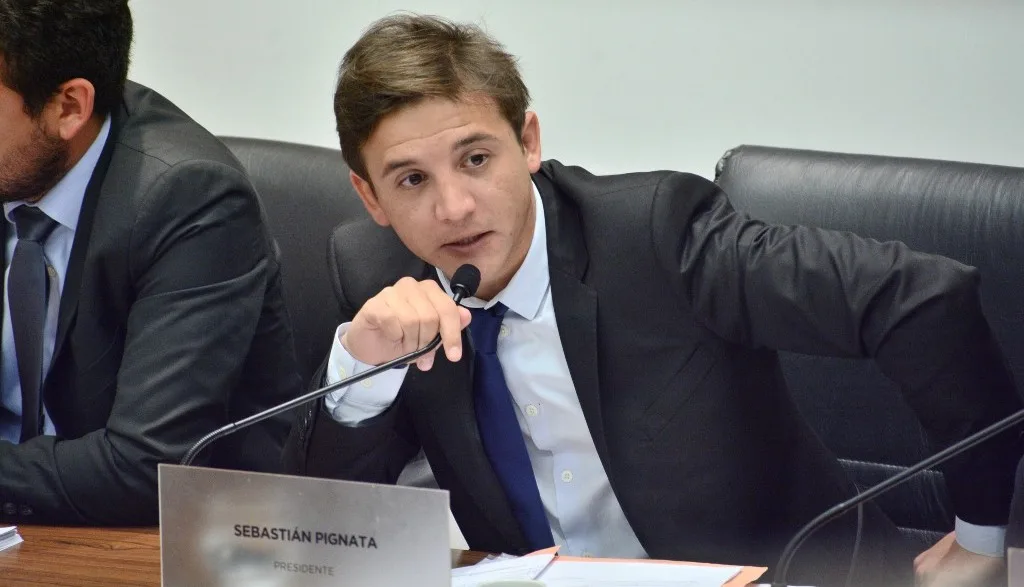 Mesa de consenso y gestión para impulsar un Centro Comercial a Cielo Abierto en  Avenida Blas Parera
