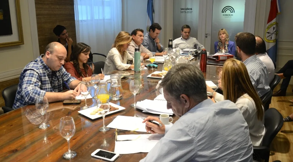 Estación Terminal de Ómnibus: concejales recibieron un informe de autoridades municipales