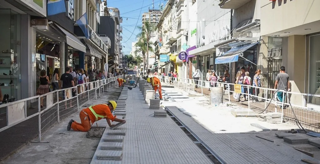 El Concejo estableció un descuento para comercios frentistas de la obra de Peatonal San Martín