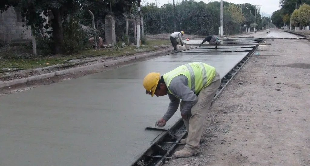 Avanza el proyecto de pavimentación de 124 calles urbanas y obras complementarias