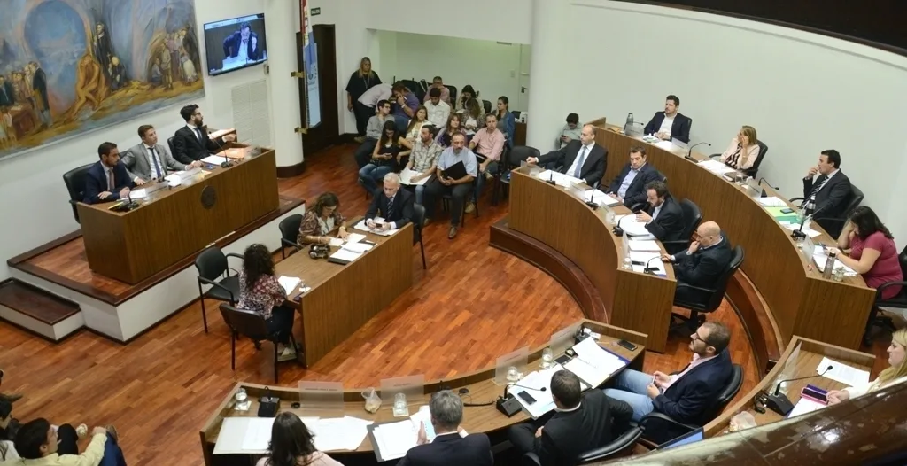 Sesiones informativas: el Secretario de Gobierno Municipal deberá concurrir dos veces al año al Concejo