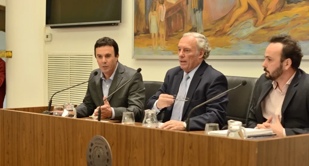 Antonio María Hernández: “Si no hay autonomía no hay una base sólida para la Democracia republicana y federal”