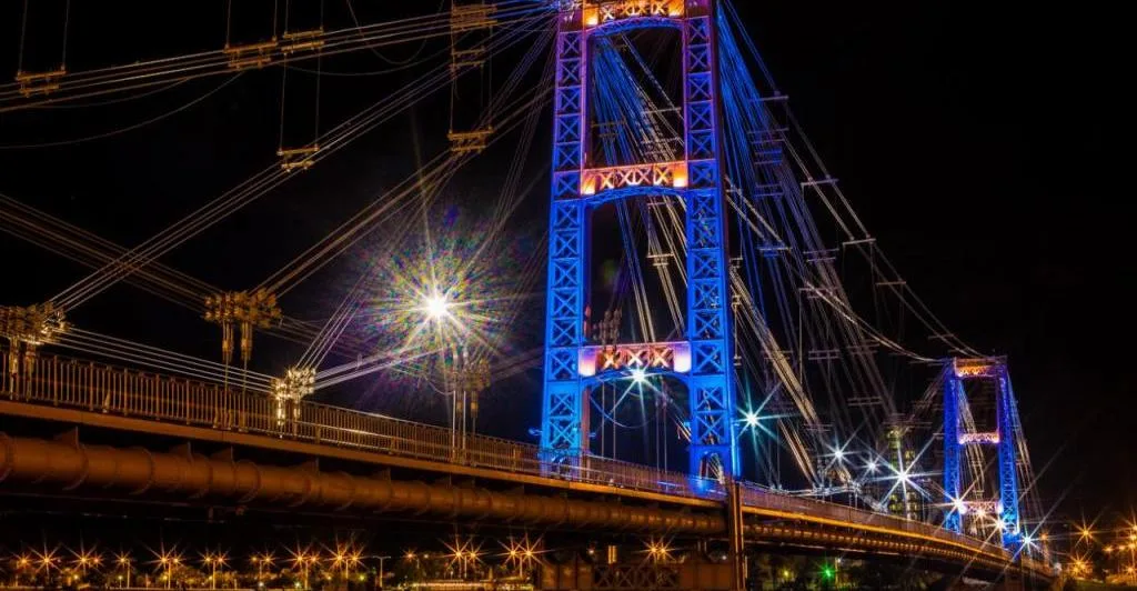Barrileteada Nacional por el Autismo: iluminarán de azul el Puente Colgante