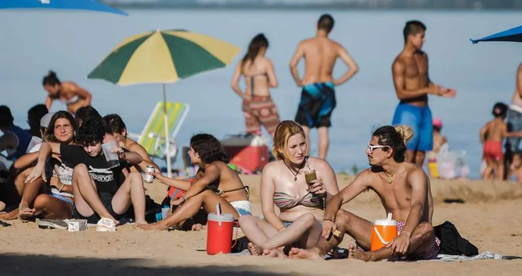 Balnearios y playas: piden habilitar zonas para la práctica de deportes y juegos de recreación náuticos
