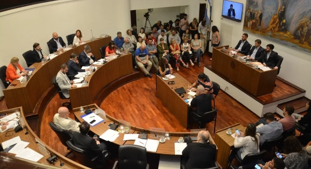 Sesión del Concejo: piden aclaraciones sobre la renuncia de una de las vocales del Tribunal de Cuentas Municipal
