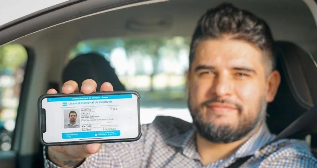 Tránsito: el Concejo autorizó el sistema de Licencia de Conducir Digital