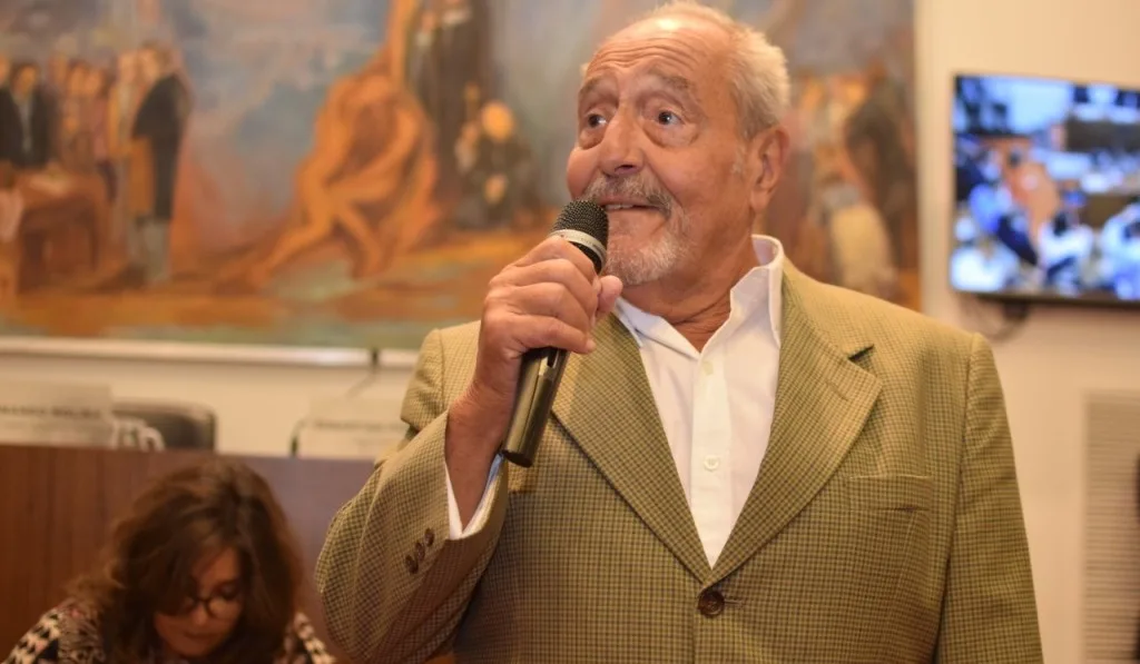 El Concejo Municipal distinguió a Carlos Mario Peisojovich