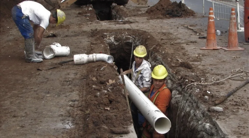 Piden informes por la obra de cloacas de Barrio Los Hornos