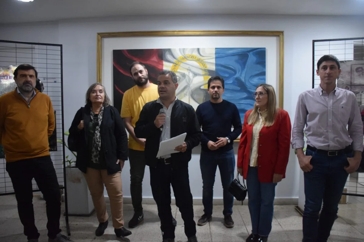 A 20 años de la inundación: Se inauguraron dos muestras en el Concejo Municipal
