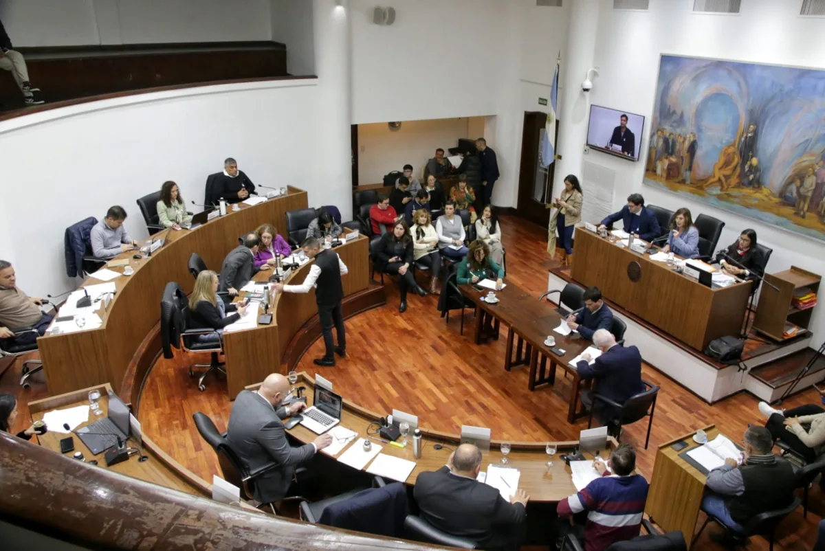 Sesión Nº 8 del 1º período ordinario. Reunión 1428