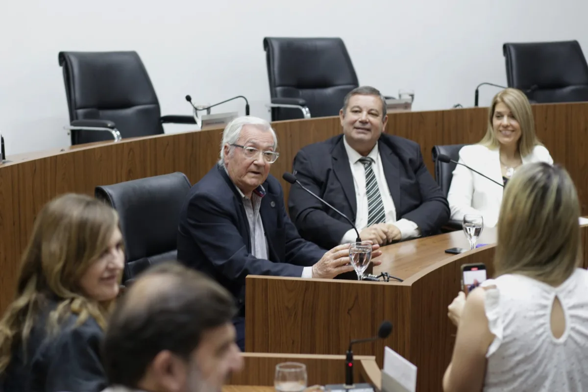 El Concejo declaró Santafesino Ilustre a Juan Carlos Hidalgo