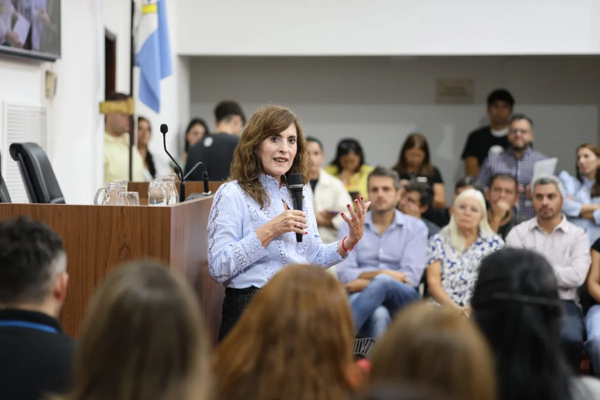 Adriana Molina presentó el Plan de Presidencia 2025