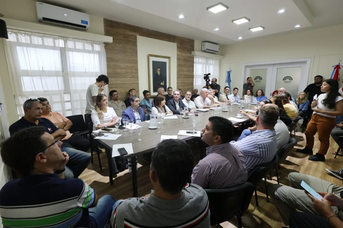 Convivir con el río: se realizó el 2° Encuentro de la Mesa de Diálogo por la Seguridad Náutica