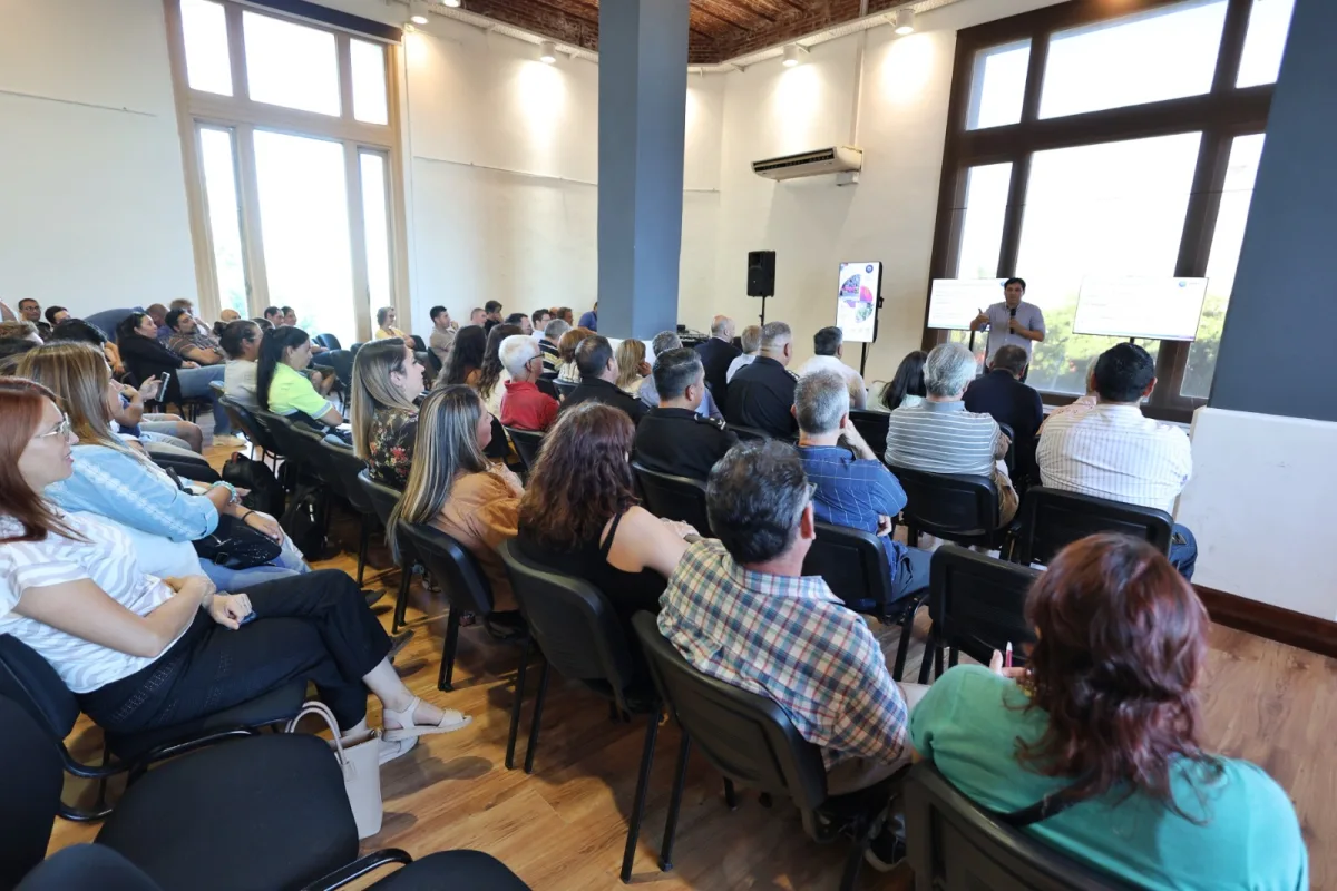IA aplicada a la seguridad vial, eje de una charla que organizó el Concejo Municipal