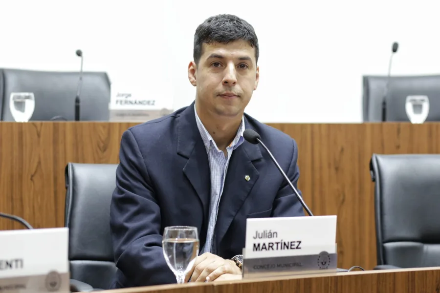 Julián Martínez