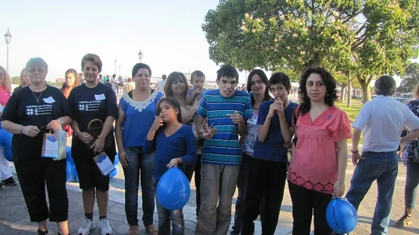 Exitosa actividad de concientización sobre autismo