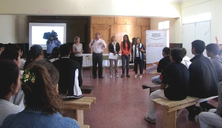 Alumnos del barrio Yapeyú participaron del Programa “El Concejo en Tu Escuela”