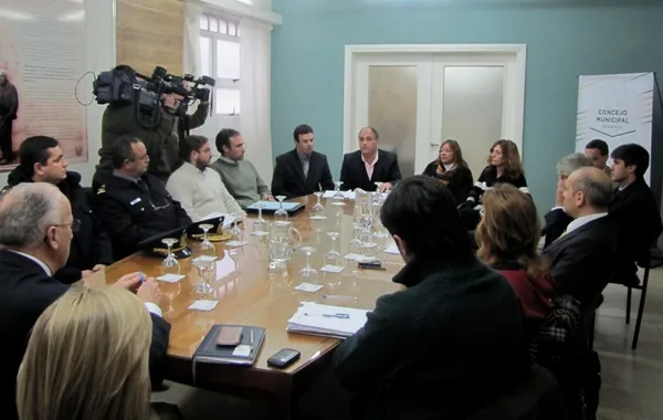 Coordinan las primeras acciones de promoción para el Desarme Voluntario