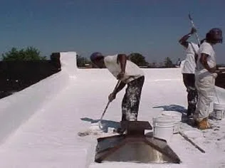Plantean el pintado blanco de techos y azoteas para promover el ahorro energético
