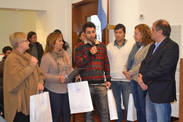 Denominan a una calle “Sargento Simón” tras una elección de vecinos de Los Ángeles