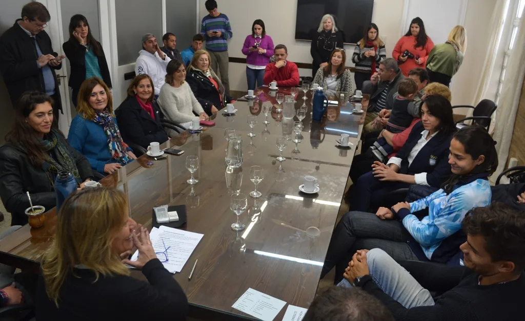 Concejales homenajearon a deportistas santafesinos que participaron en los Juegos Olímpicos