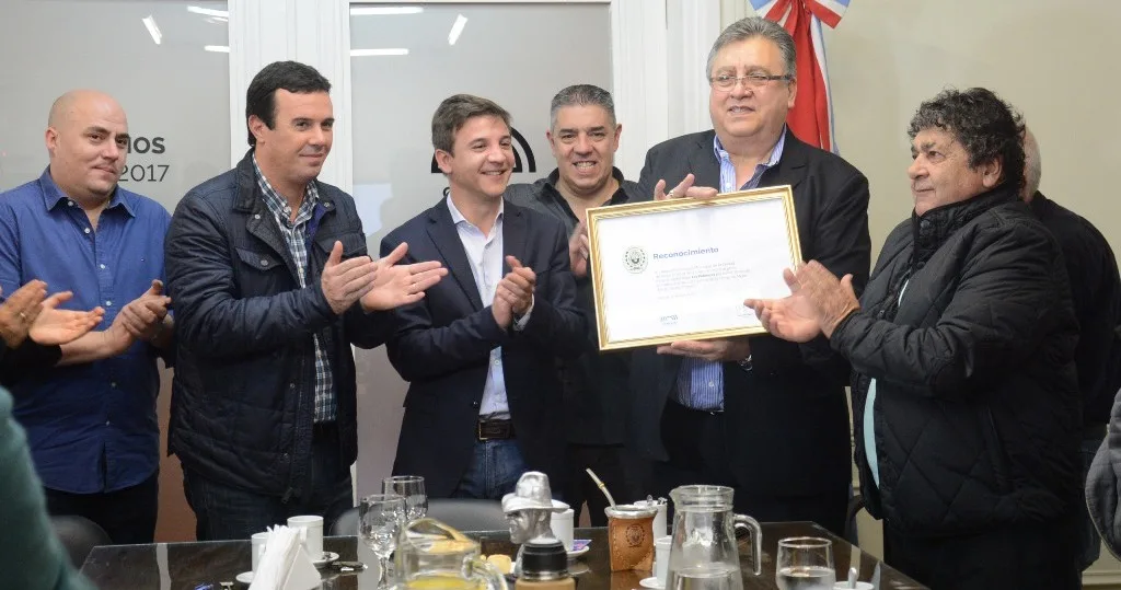 El Concejo Municipal reconoció a “Los Palmeras” por el Premio Gardel 2017